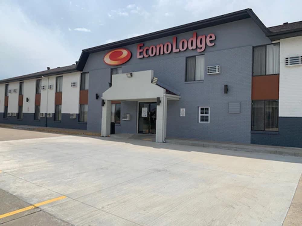 Red Lion Inn & Suites Olathe Kansas City Экстерьер фото