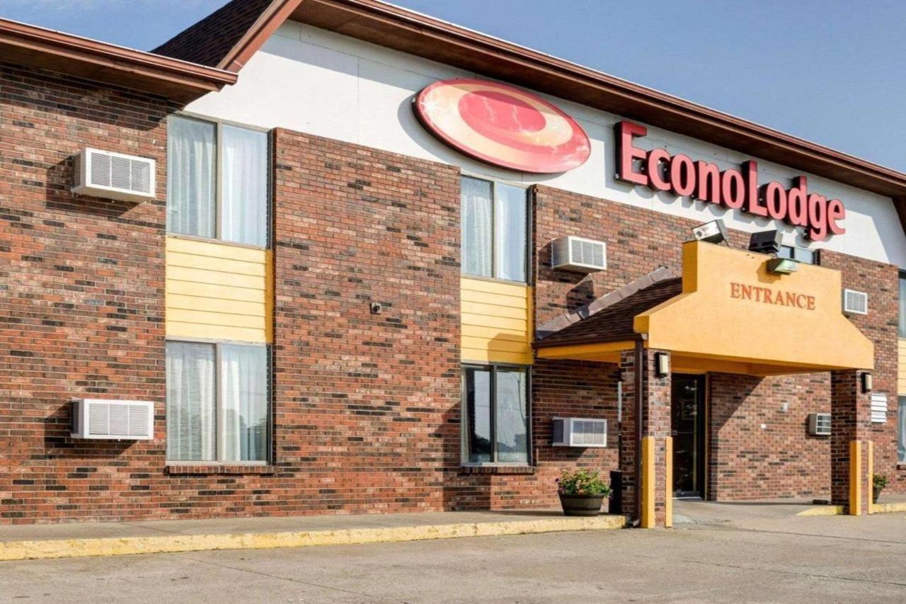 Red Lion Inn & Suites Olathe Kansas City Экстерьер фото