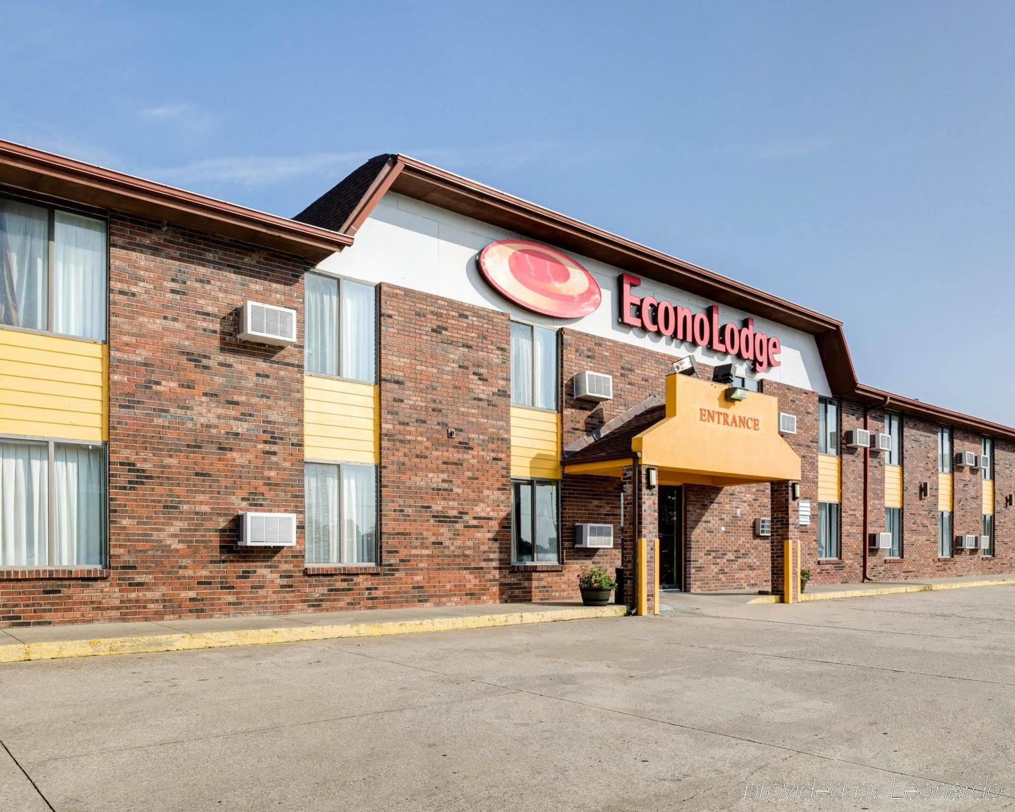 Red Lion Inn & Suites Olathe Kansas City Экстерьер фото