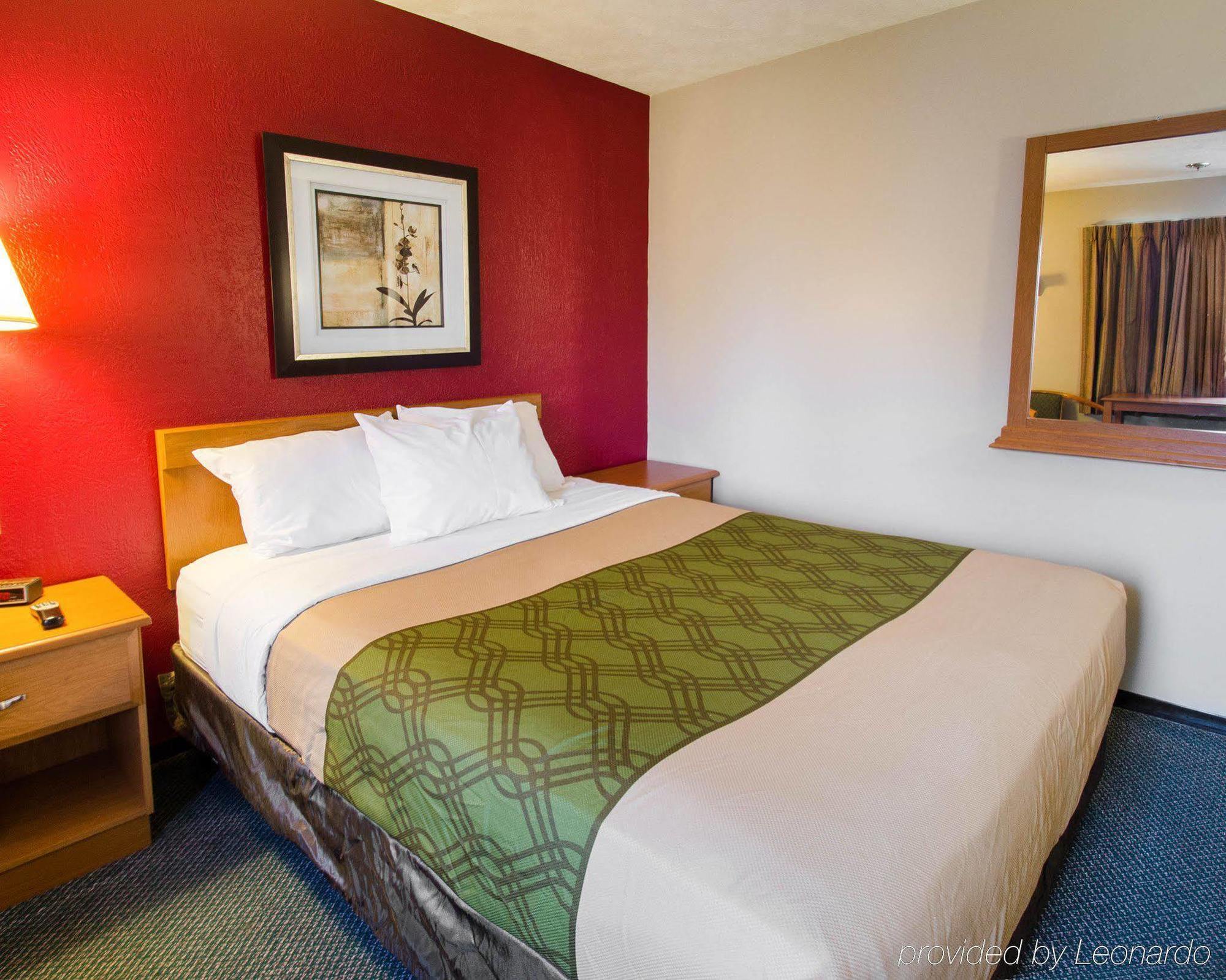 Red Lion Inn & Suites Olathe Kansas City Экстерьер фото